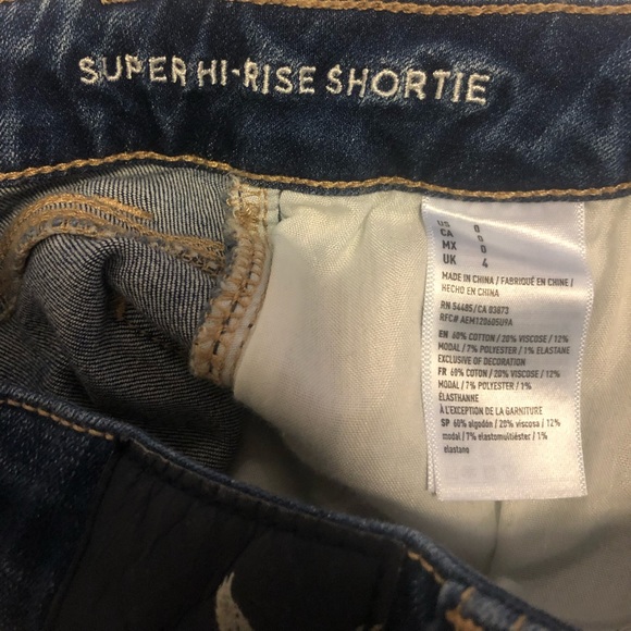 Ripped super hi Rise Shortie shorts w/ zippers - Picture 4 of 5